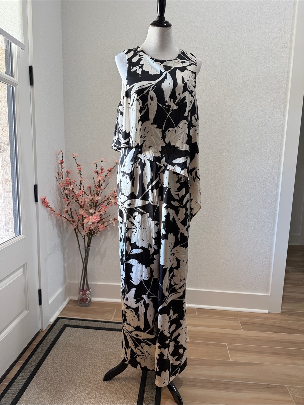 julia jordan Black & Cream Floral Layered Jumpsuit NWOT